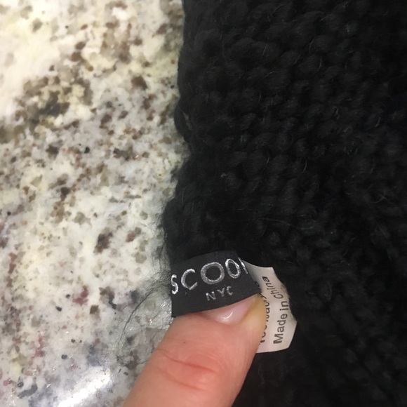 SCOOP NYC knit poncho 🎊HP🎊 - Picture 5 of 6